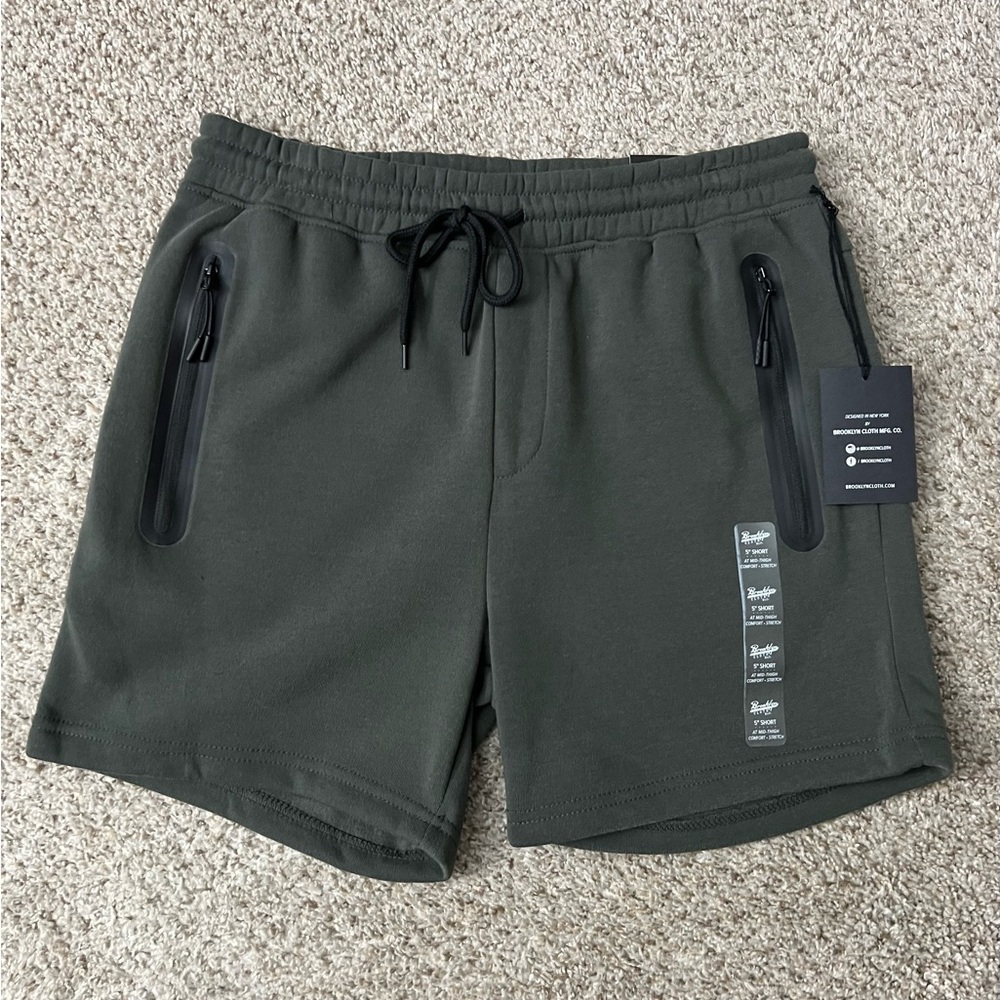 5" Inseam Heat Seal Zip Pocket Short – Medium